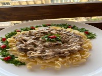 پاستا با مرغ و سس قارچ